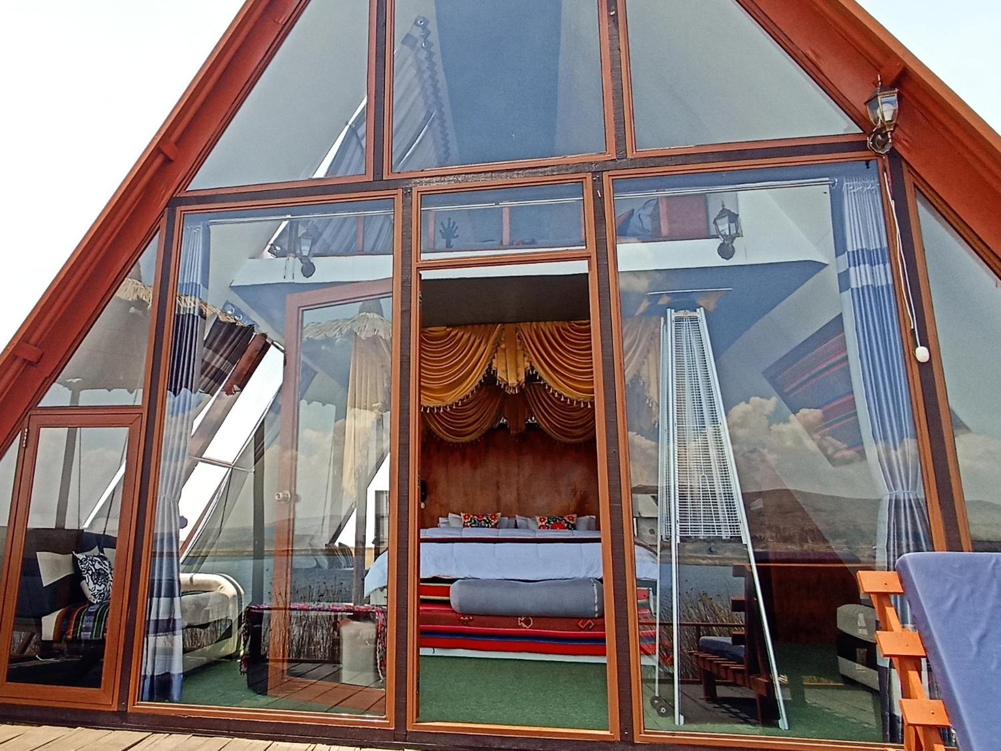 Uros Waliski Lodge Puno Eksteriør billede