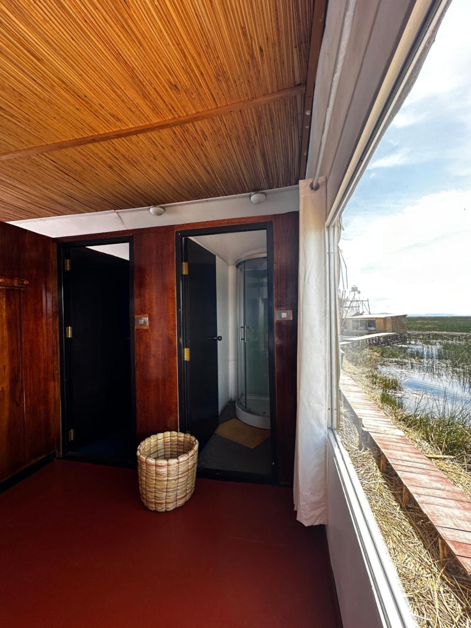Uros Waliski Lodge Puno Eksteriør billede