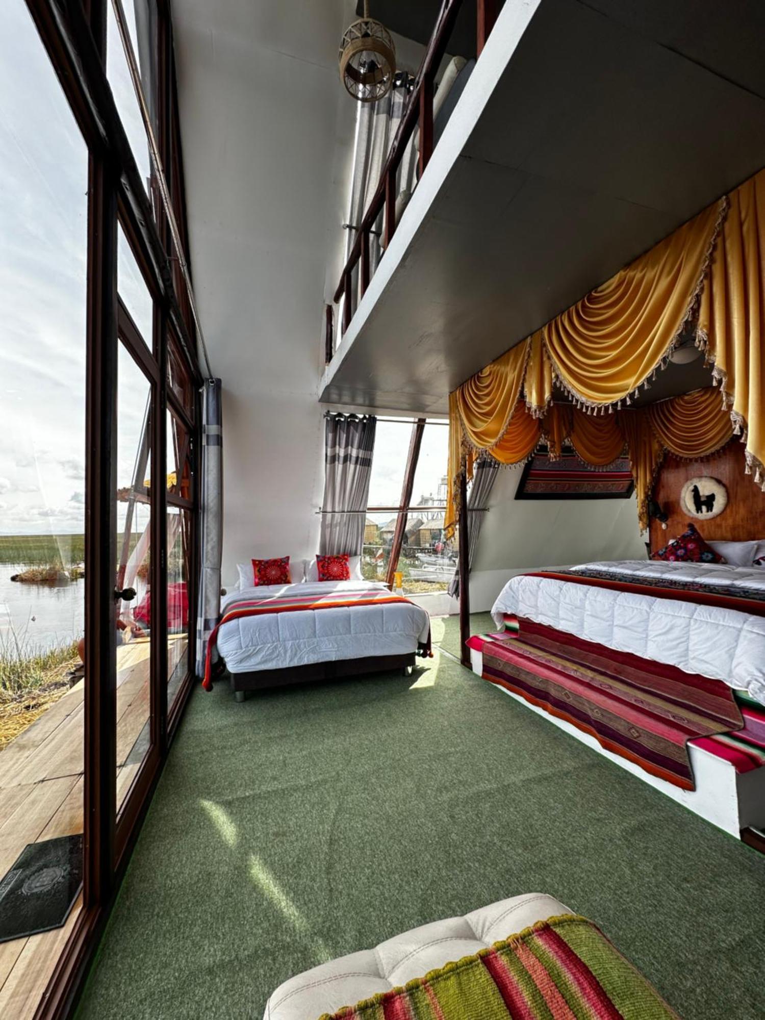 Uros Waliski Lodge Puno Eksteriør billede