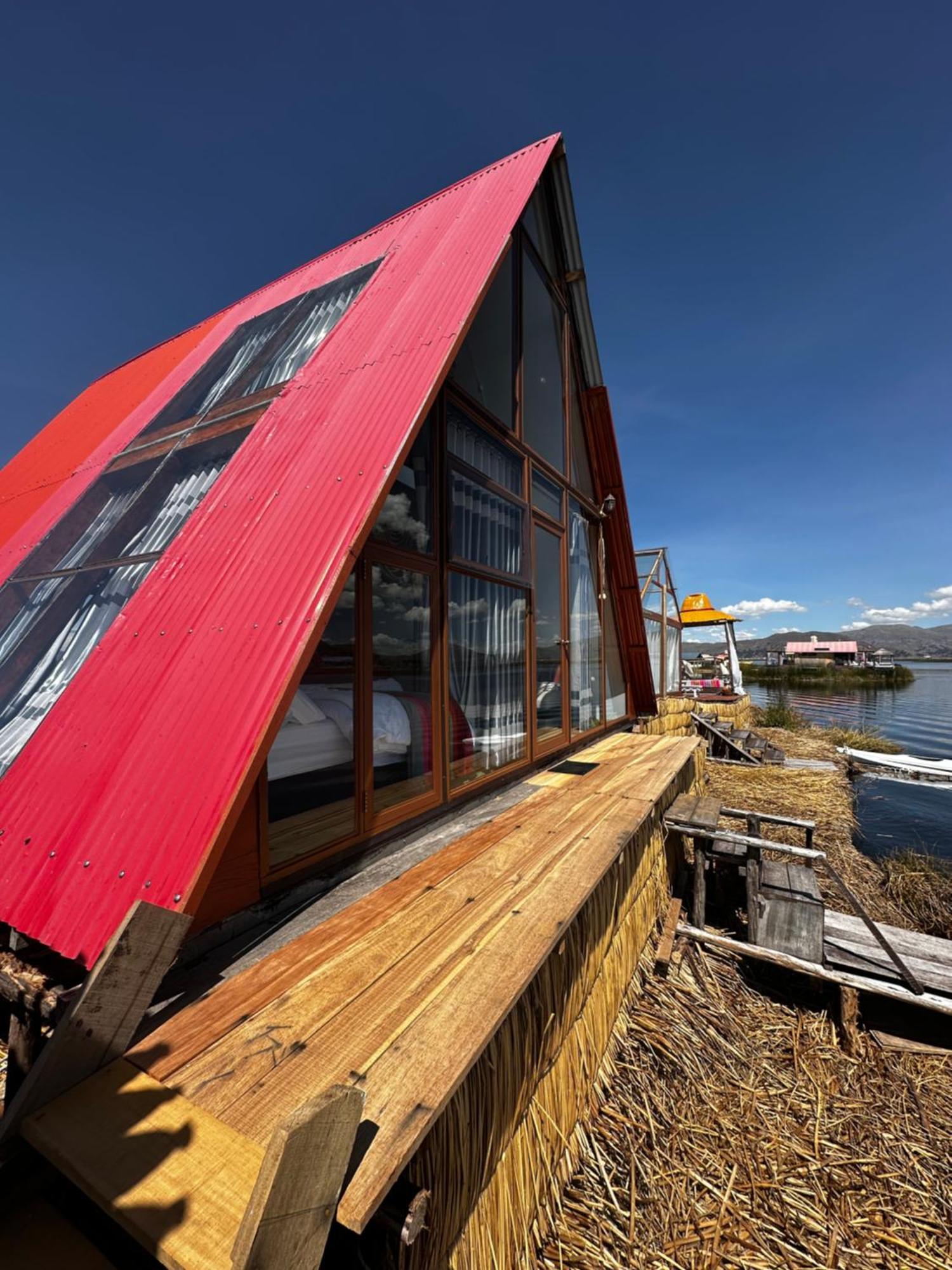 Uros Waliski Lodge Puno Eksteriør billede