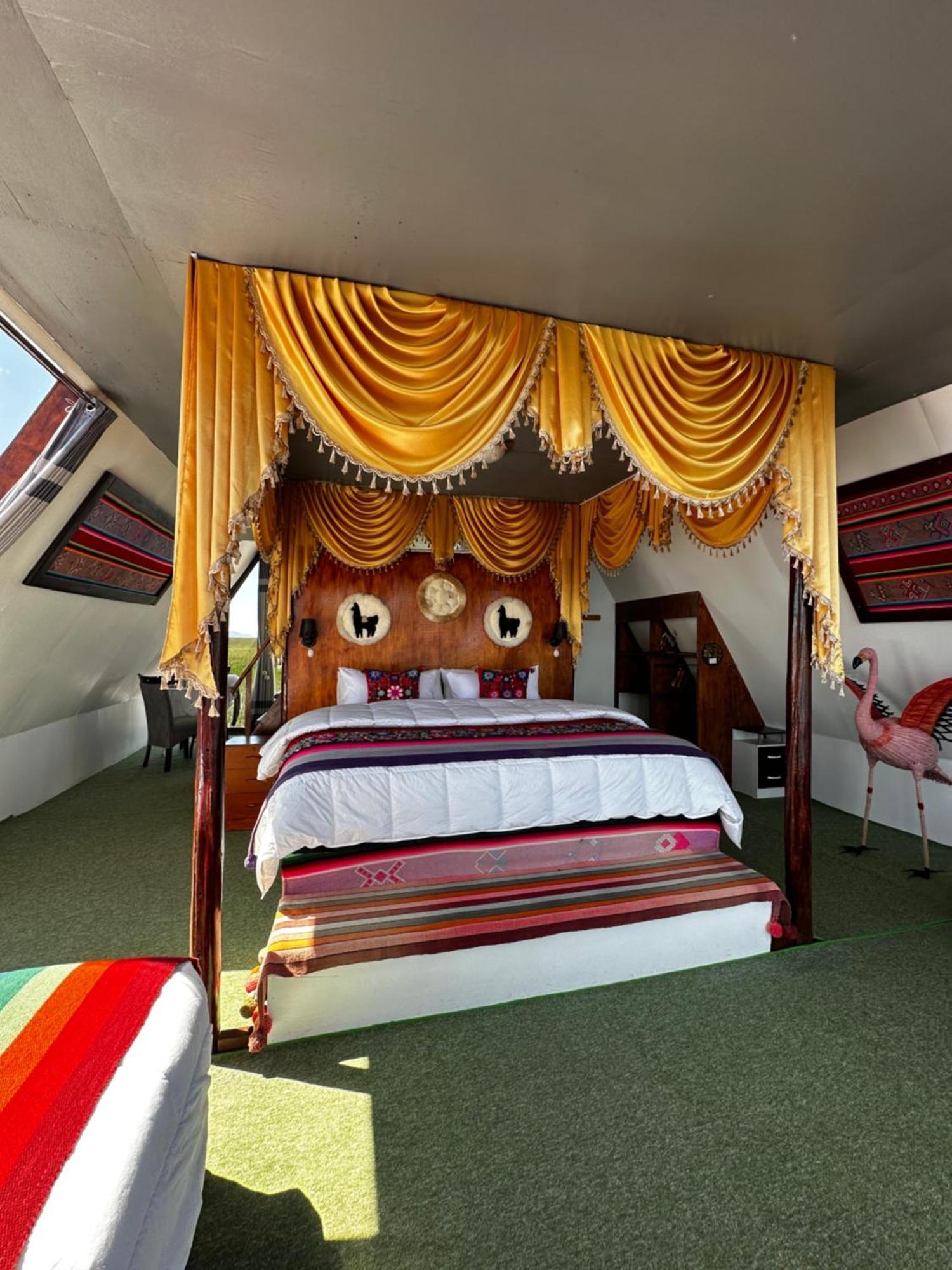 Uros Waliski Lodge Puno Eksteriør billede