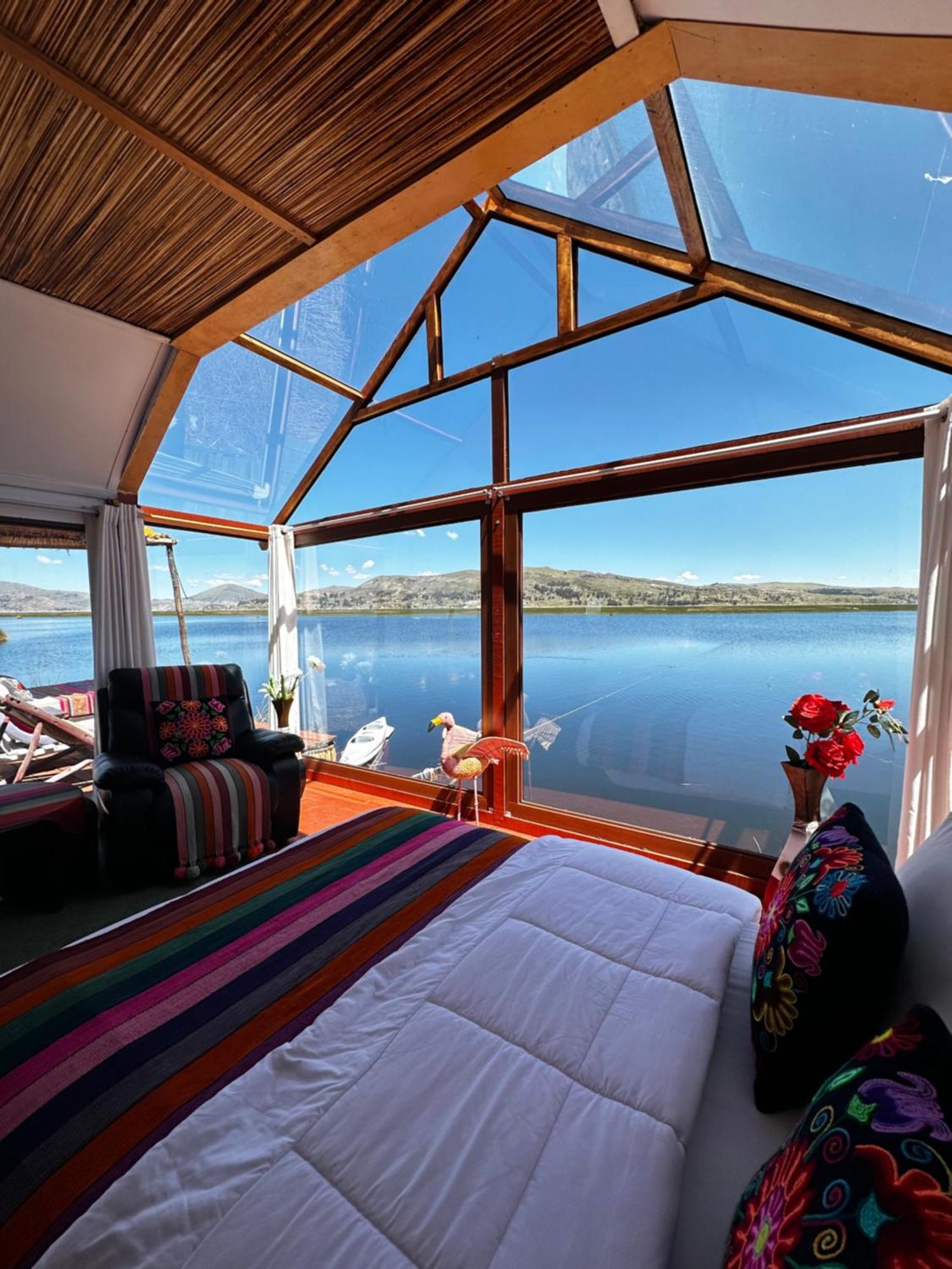 Uros Waliski Lodge Puno Eksteriør billede