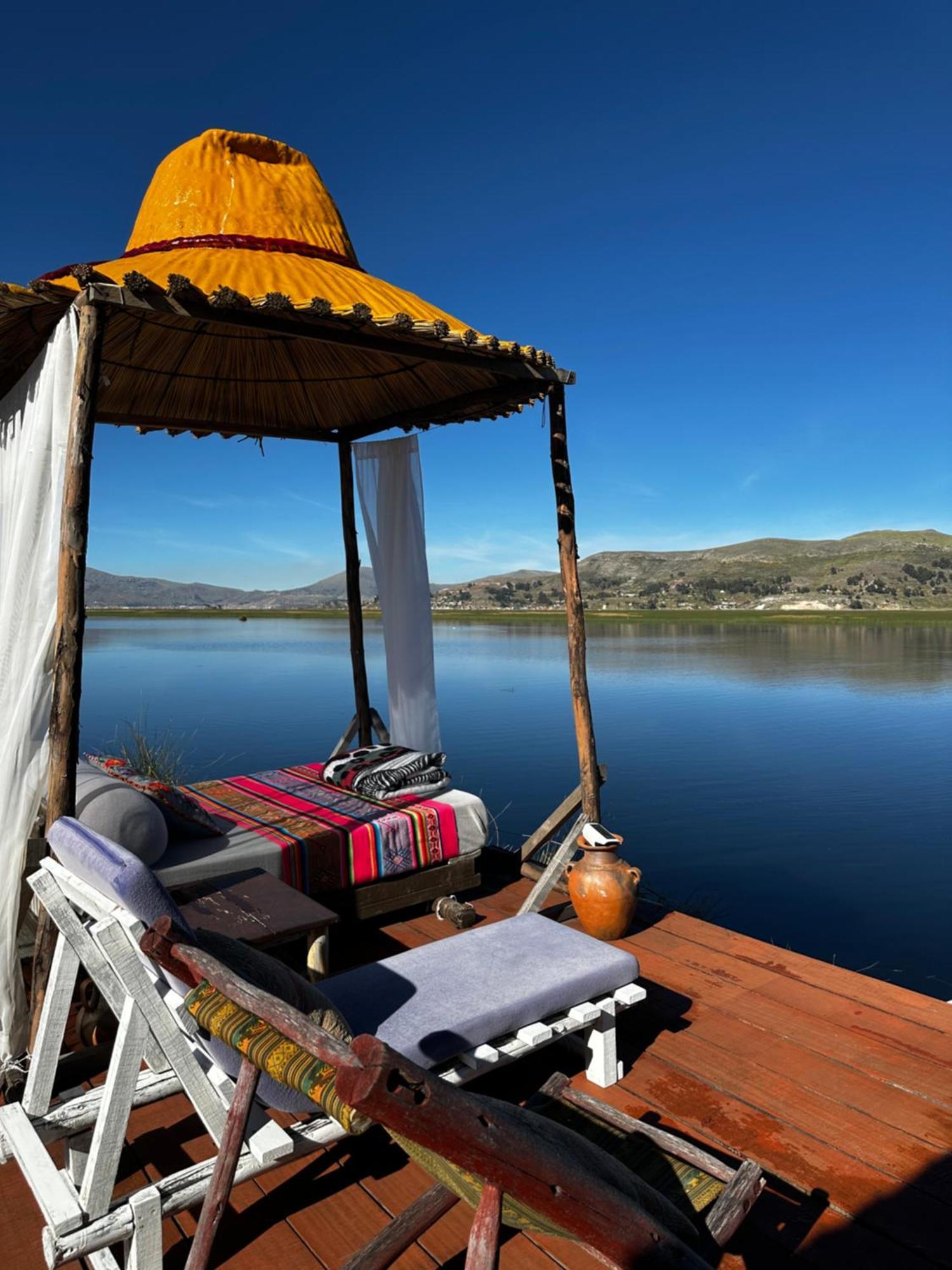 Uros Waliski Lodge Puno Eksteriør billede