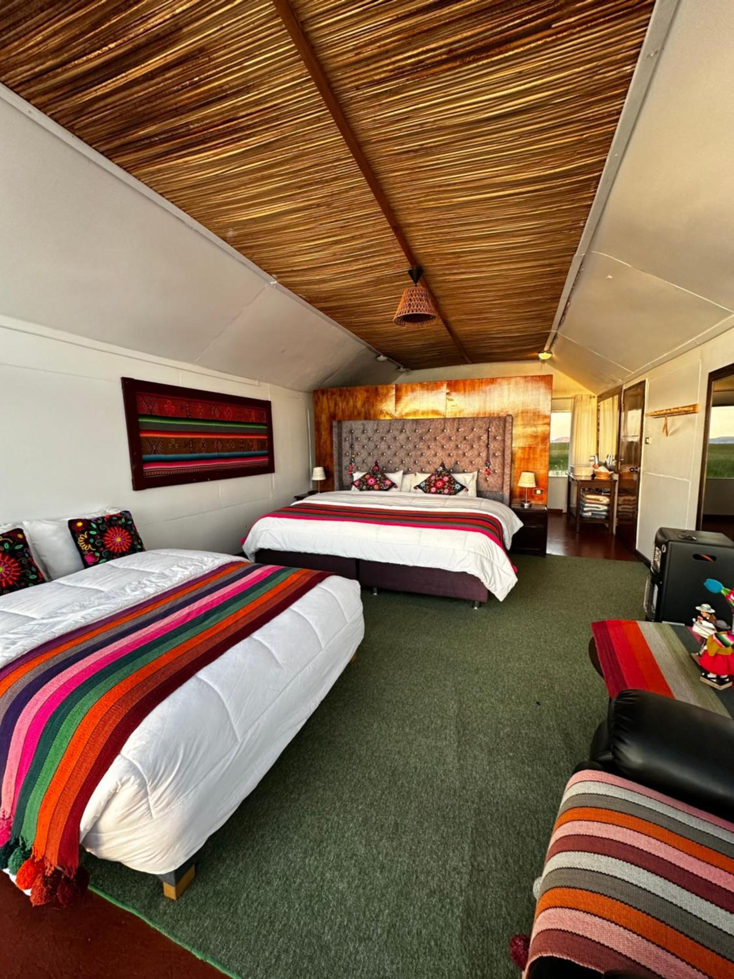 Uros Waliski Lodge Puno Eksteriør billede